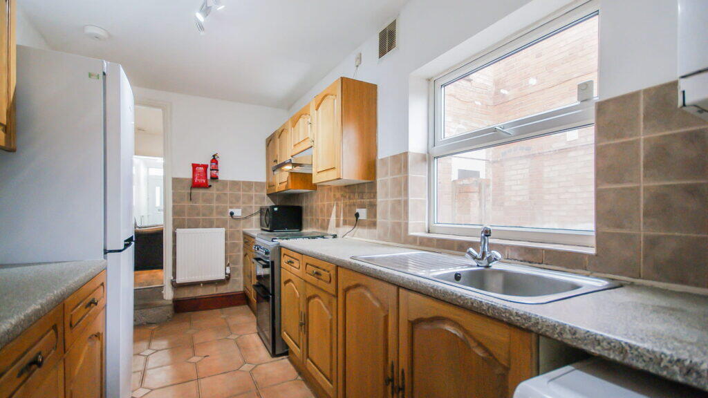4 bed Mid Terraced House for rent in Birmingham. From Property Solutions - Birmingham