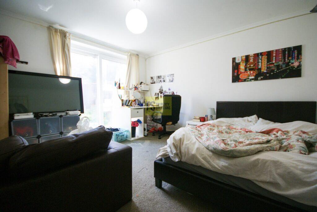 3 bed Mid Terraced House for rent in Birmingham. From Property Solutions - Birmingham
