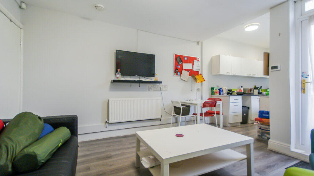 5 bed Mid Terraced House for rent in Birmingham. From Property Solutions - Birmingham 5 bed Mid Terraced House for rent in Birmingham. From Property Solutions - Birmingham