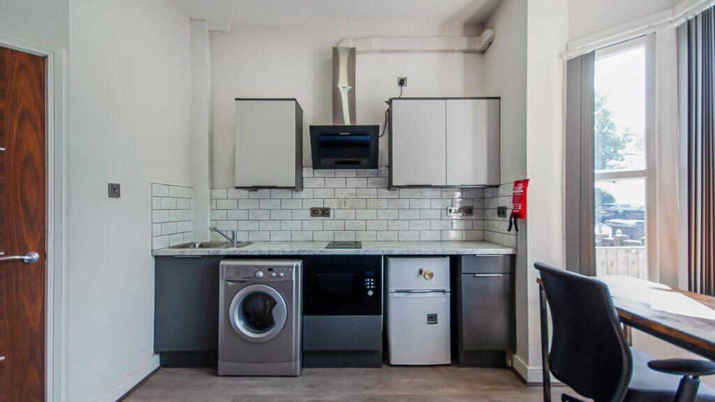 1 bed 1st Floor Flat for rent in Birmingham. From Property Solutions - Birmingham