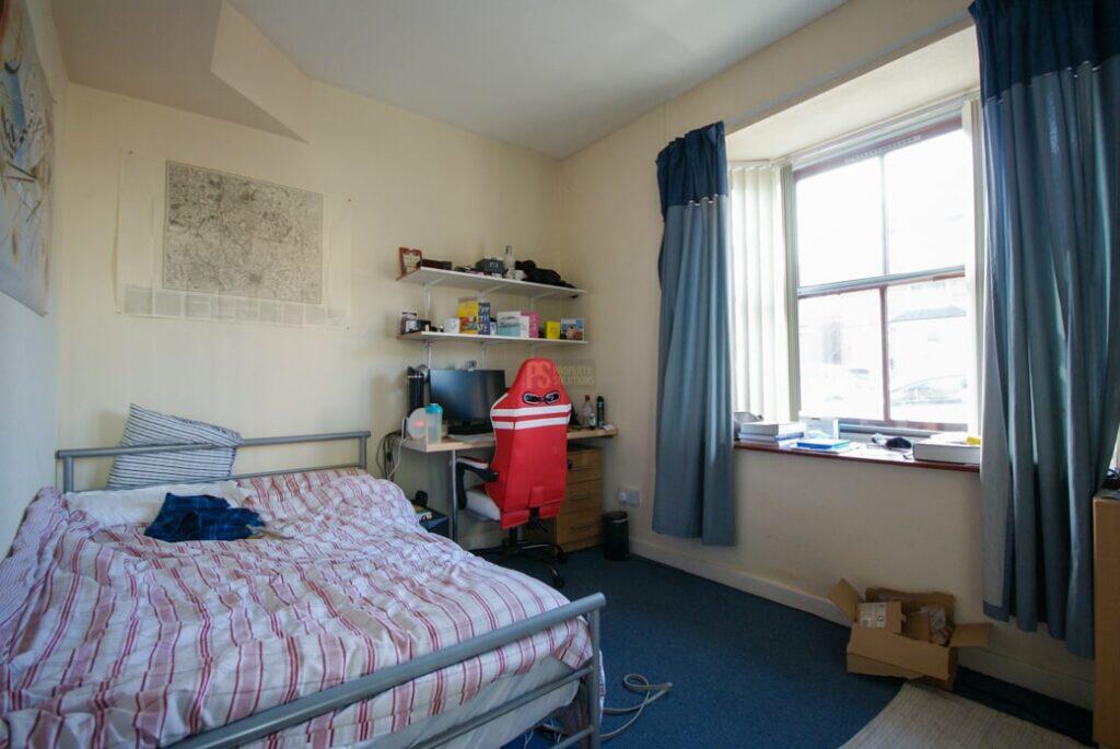 5 bed Mid Terraced House for rent in Birmingham. From Property Solutions - Birmingham