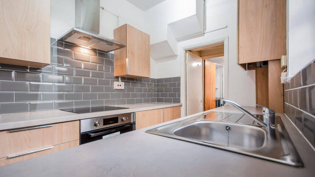 4 bed End of Terrace for rent in Birmingham. From Property Solutions - Birmingham 4 bed End of Terrace for rent in Birmingham. From Property Solutions - Birmingham