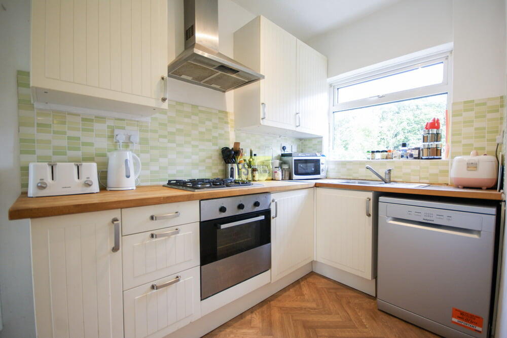 4 bed Semi Detached for rent in Birmingham. From Property Solutions - Birmingham 4 bed Semi Detached for rent in Birmingham. From Property Solutions - Birmingham