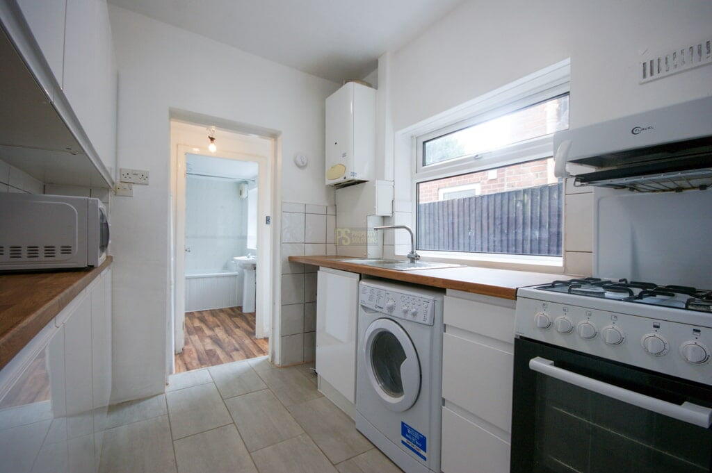 4 bed Mid Terraced House for rent in Birmingham. From Property Solutions - Birmingham 4 bed Mid Terraced House for rent in Birmingham. From Property Solutions - Birmingham