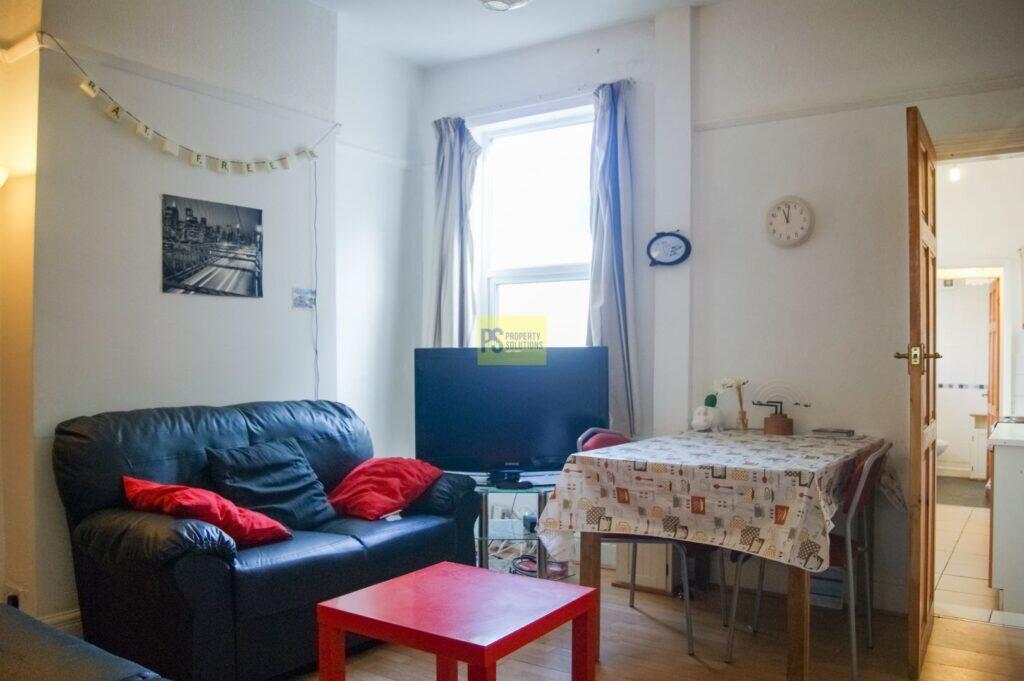 4 bed Mid Terraced House for rent in Birmingham. From Property Solutions - Birmingham