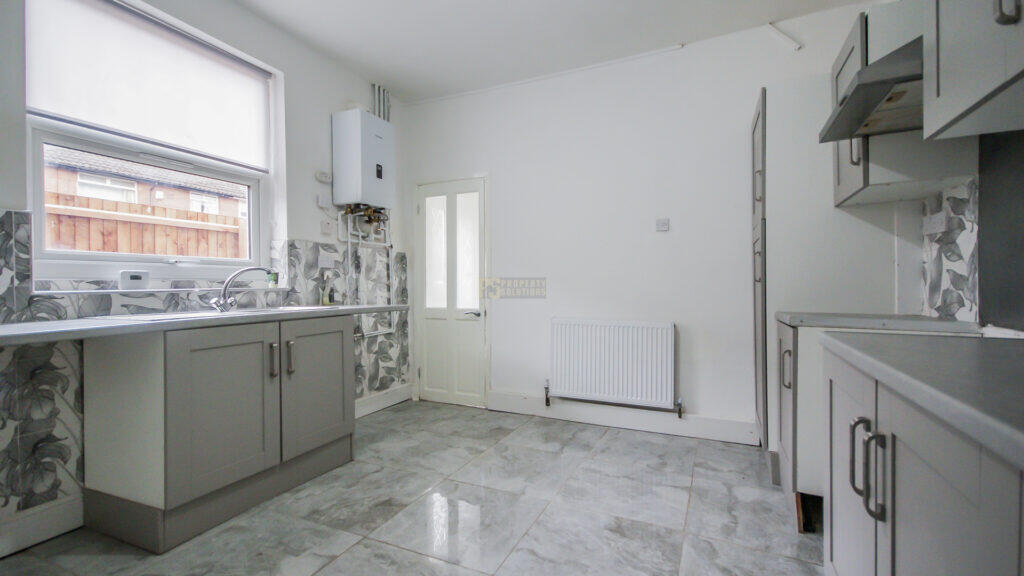 2 bed End of Terrace for rent in Headley Heath. From Property Solutions - Birmingham 2 bed End of Terrace for rent in Headley Heath. From Property Solutions - Birmingham