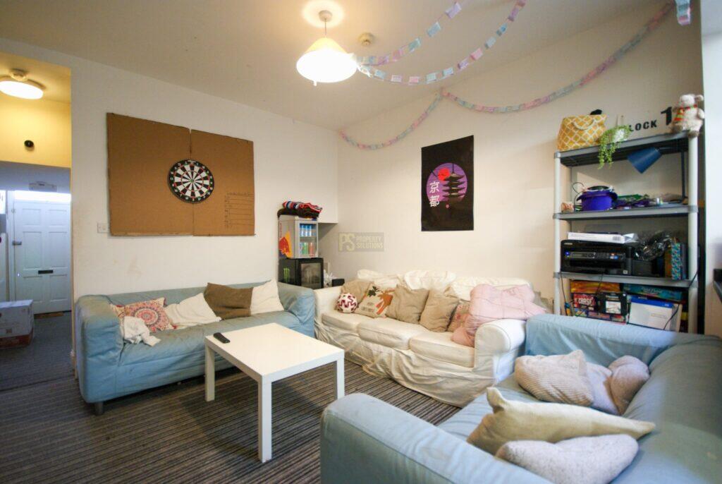 6 bed Mid Terraced House for rent in Birmingham. From Property Solutions - Birmingham 6 bed Mid Terraced House for rent in Birmingham. From Property Solutions - Birmingham