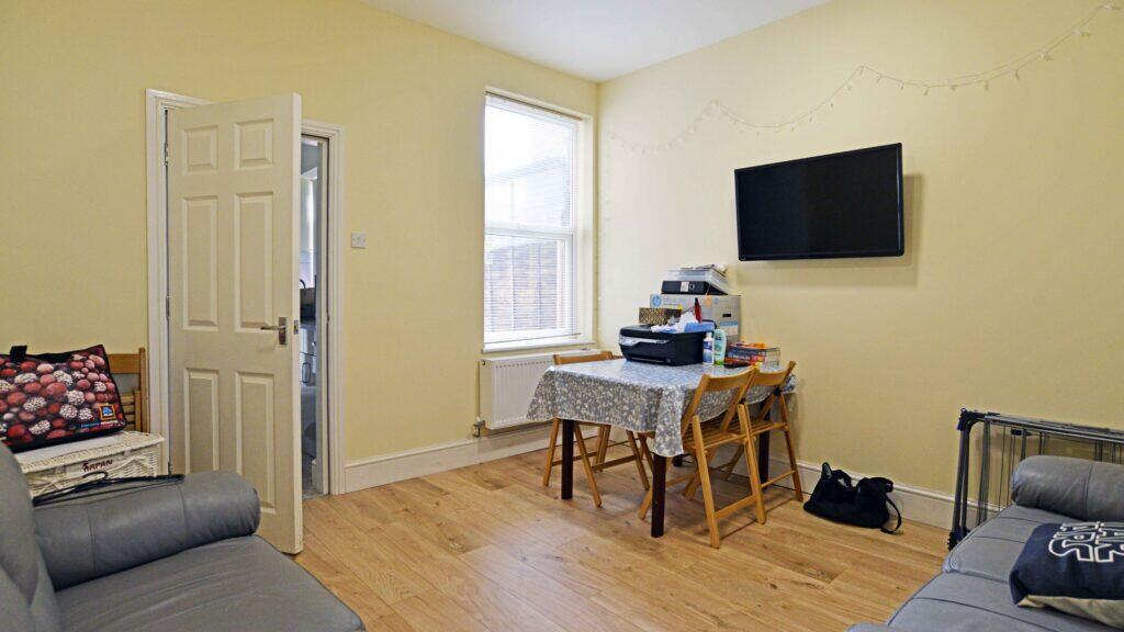 1 bed Mid Terraced House for rent in Birmingham. From Property Solutions - Birmingham