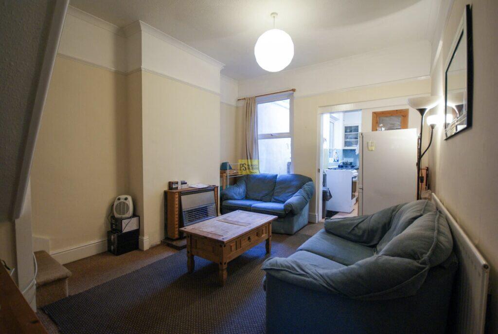 3 bed Mid Terraced House for rent in Birmingham. From Property Solutions - Birmingham