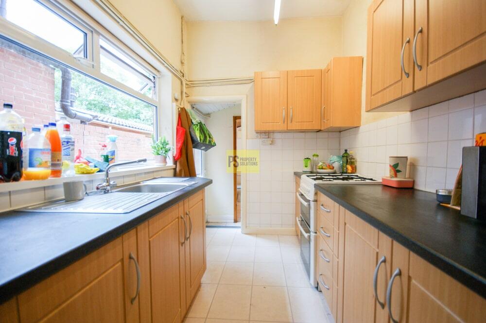 4 bed Mid Terraced House for rent in Birmingham. From Property Solutions - Birmingham