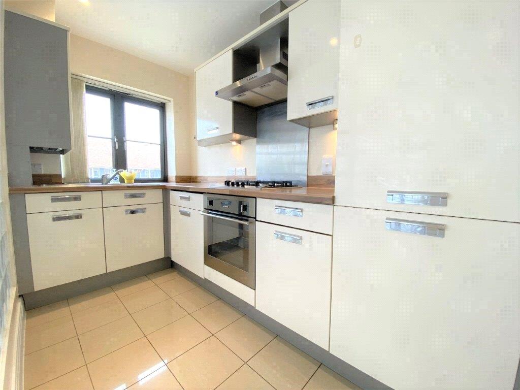 2 bed 1st Floor Flat for rent in Sindlesham. From Prospect Estate Agency - Wokingham