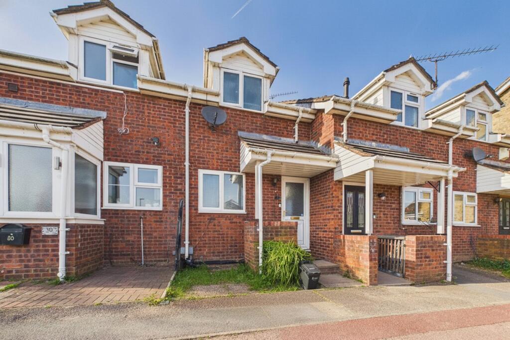 1 bed Mid Terraced House for rent in Reading. From Prospect Estate Agency - Wokingham