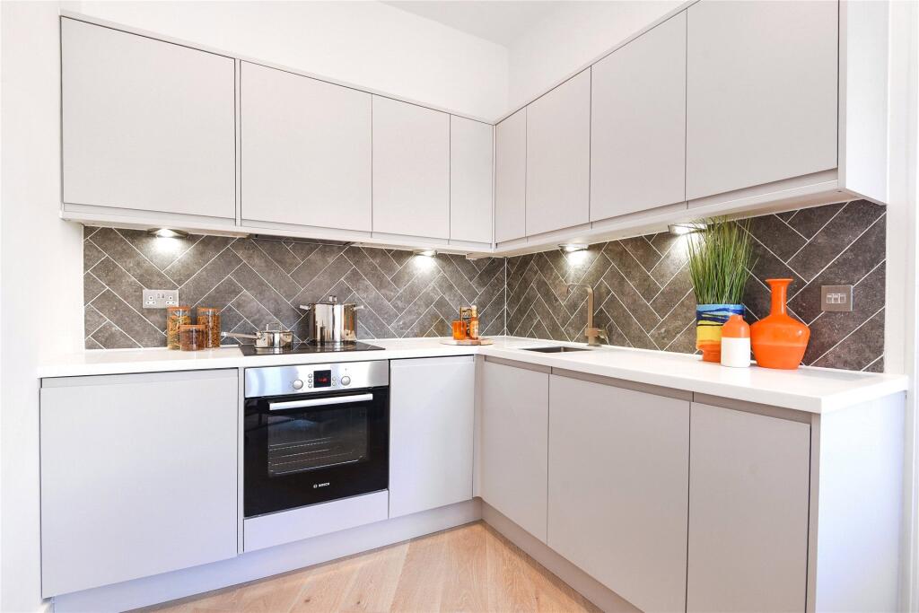 2 bed 1st Floor Flat for rent in Wokingham. From Prospect Estate Agency - Wokingham