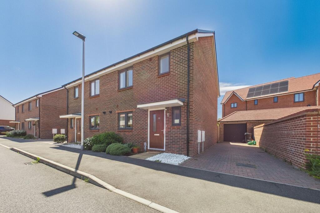 3 bed Semi Detached for rent in Arborfield Garrison. From Prospect Estate Agency - Wokingham