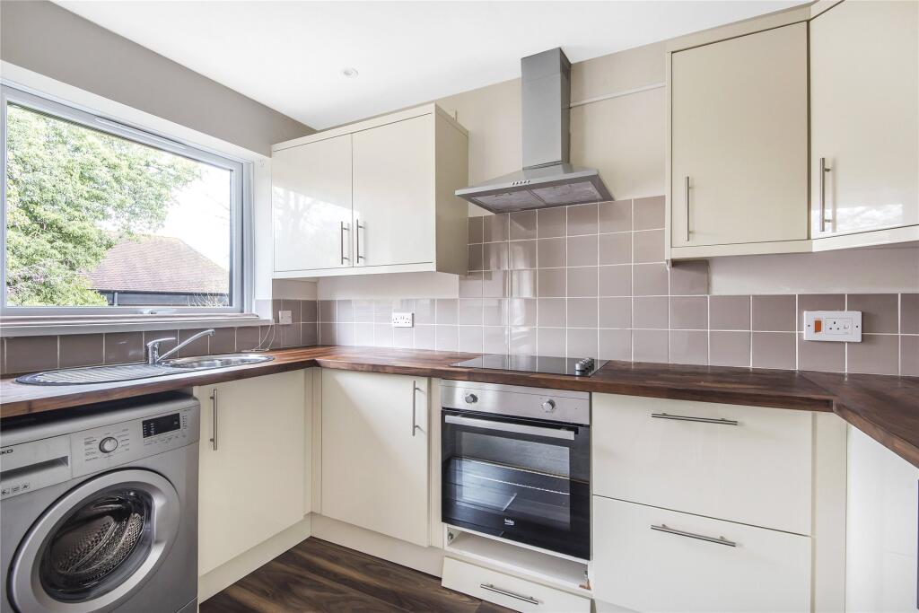 1 bed 1st Floor Flat for rent in Wokingham. From Prospect Estate Agency - Wokingham