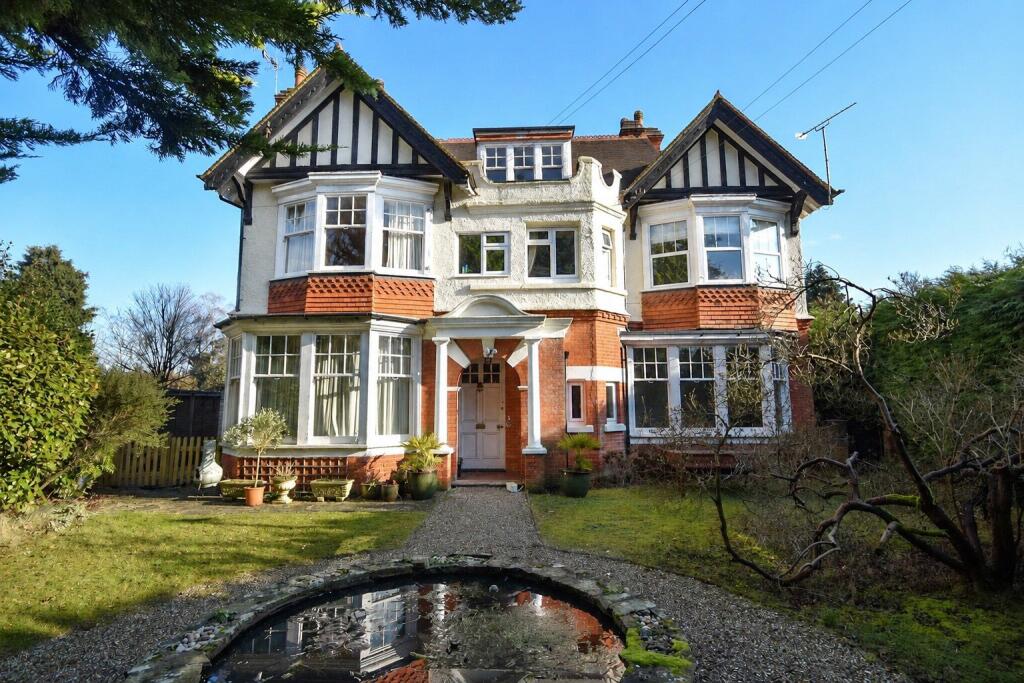 2 bed 1st Floor Flat for rent in Crowthorne. From Prospect Estate Agency - Wokingham