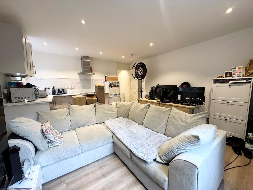 1 bed Annexe for rent in Shinfield. From Prospect Estate Agency - Wokingham