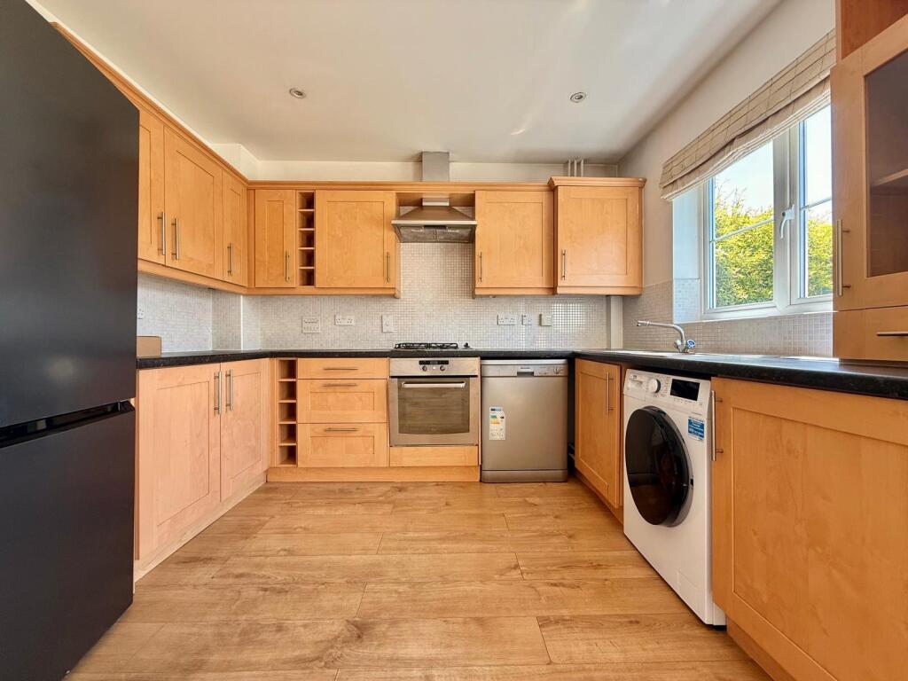 3 bed Semi Detached for rent in Sindlesham. From Prospect Estate Agency - Wokingham