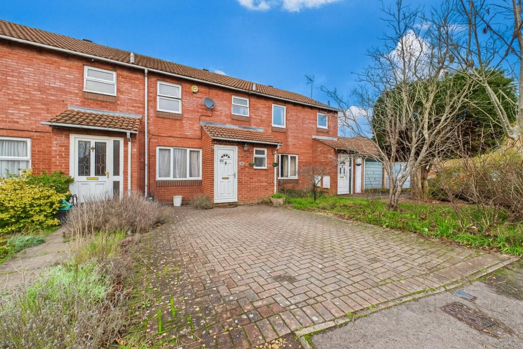 3 bed Mid Terraced House for rent in Sindlesham. From Prospect Estate Agency - Wokingham 3 bed Mid Terraced House for rent in Sindlesham. From Prospect Estate Agency - Wokingham
