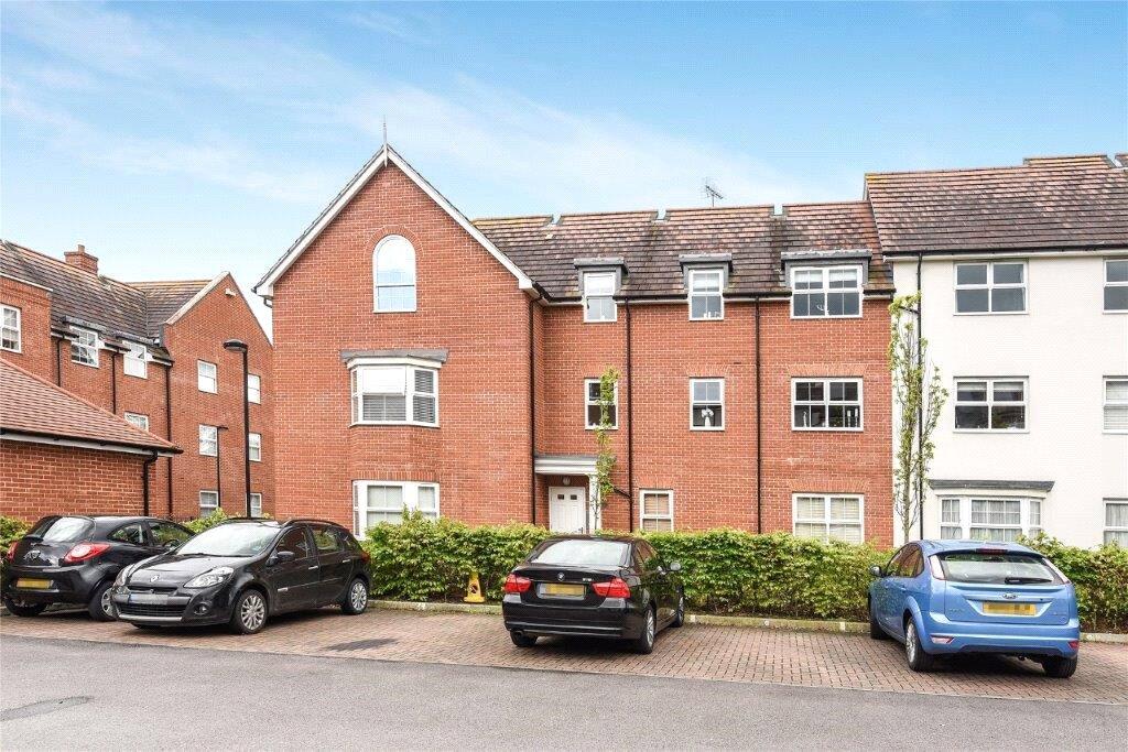 2 bed 1st Floor Flat for rent in Barkham. From Prospect Estate Agency - Wokingham