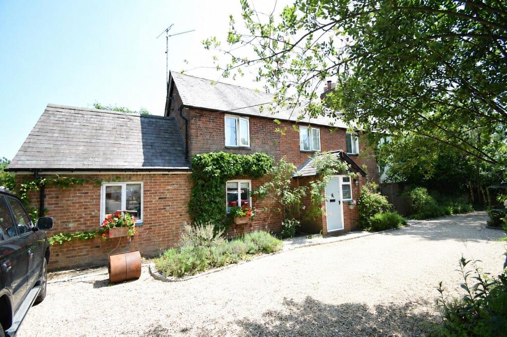5 bed Semi Detached for rent in Sindlesham. From Prospect Estate Agency - Wokingham 5 bed Semi Detached for rent in Sindlesham. From Prospect Estate Agency - Wokingham