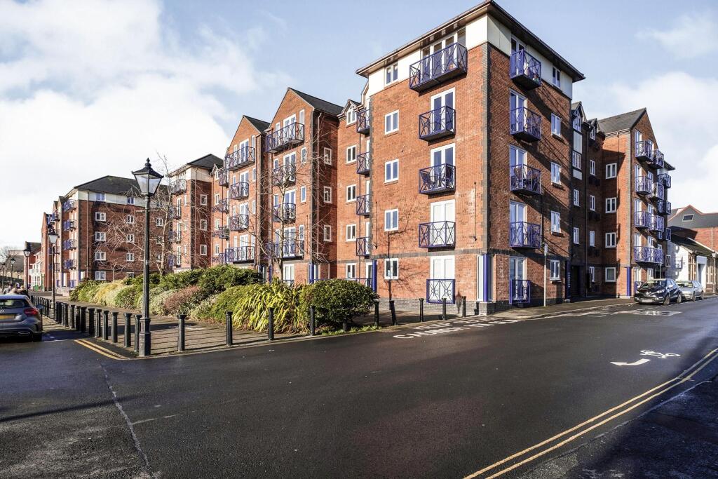 2 bed Detached for rent in Swansea. From Peter Alan - Maritime Quarter