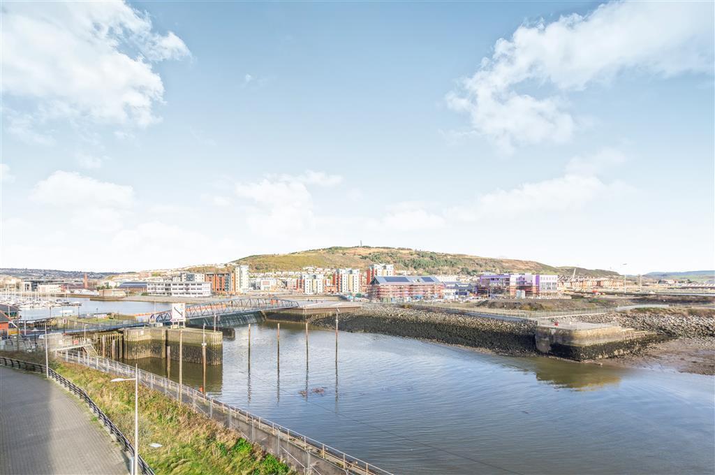 2 bed 1st Floor Flat for rent in Swansea. From Peter Alan - Maritime Quarter