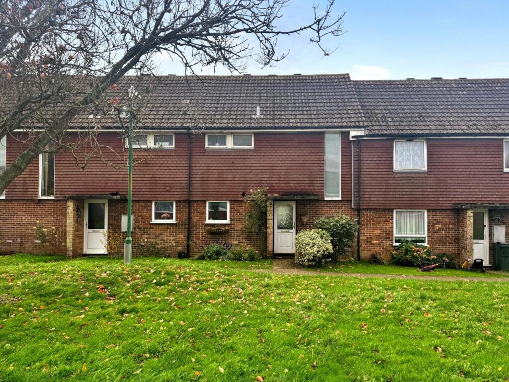 2 bed Mid Terraced House for rent in Wye. From Gould & Harrison Estate Agents - Ashford
