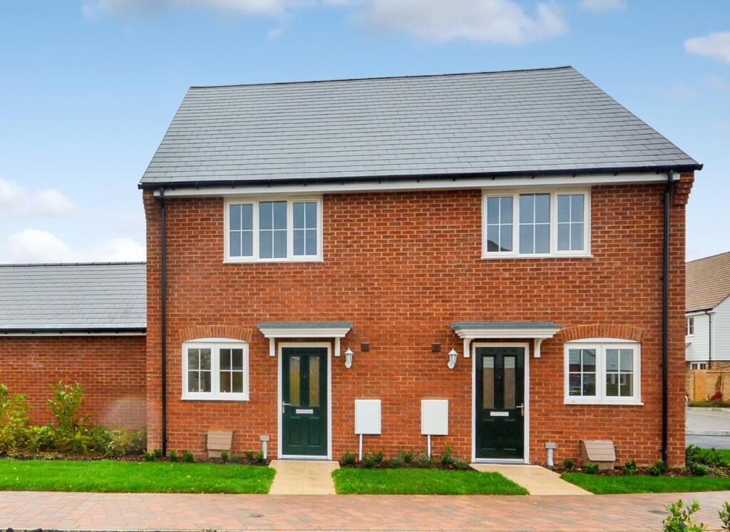 2 bed Semi Detached for rent in Clap Hill. From Gould & Harrison Estate Agents - Ashford 2 bed Semi Detached for rent in Clap Hill. From Gould & Harrison Estate Agents - Ashford