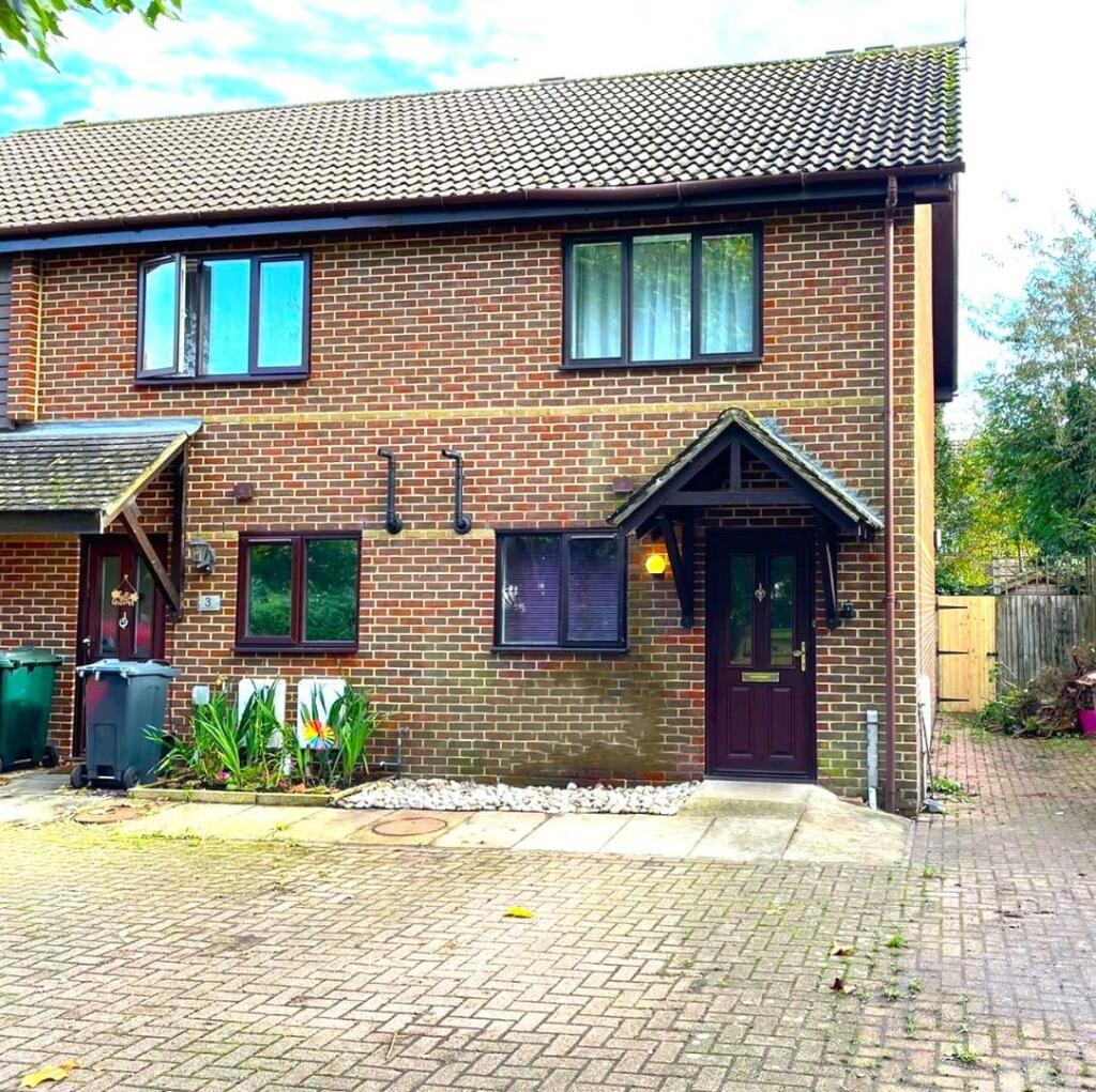 2 bed End of Terrace for rent in Potters Corner. From Gould & Harrison Estate Agents - Ashford 2 bed End of Terrace for rent in Potters Corner. From Gould & Harrison Estate Agents - Ashford