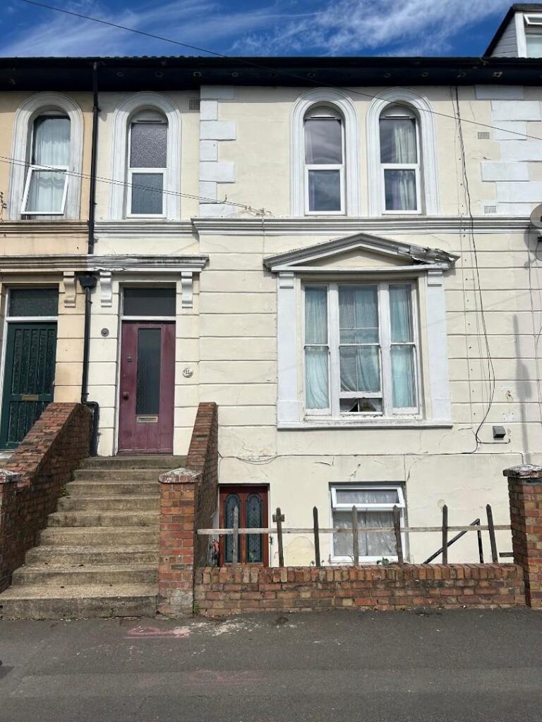 1 bed House Share for rent in Ashford. From Gould & Harrison Estate Agents - Ashford 1 bed House Share for rent in Ashford. From Gould & Harrison Estate Agents - Ashford