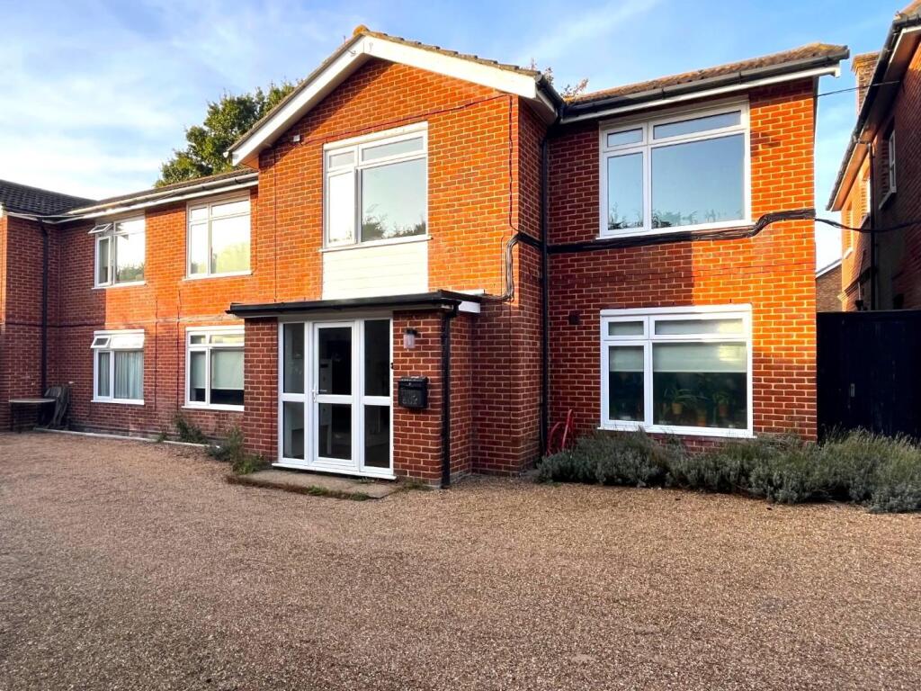4 bed Studio for rent in Wye. From Gould & Harrison Estate Agents - Ashford 4 bed Studio for rent in Wye. From Gould & Harrison Estate Agents - Ashford