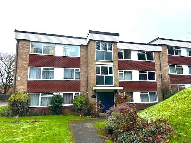 2 bed 1st Floor Flat for rent in Ashford. From Gould & Harrison Estate Agents - Ashford