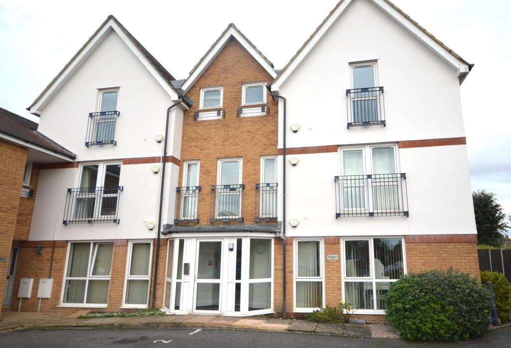 2 bed 1st Floor Flat for rent in Ashford. From Gould & Harrison Estate Agents - Ashford