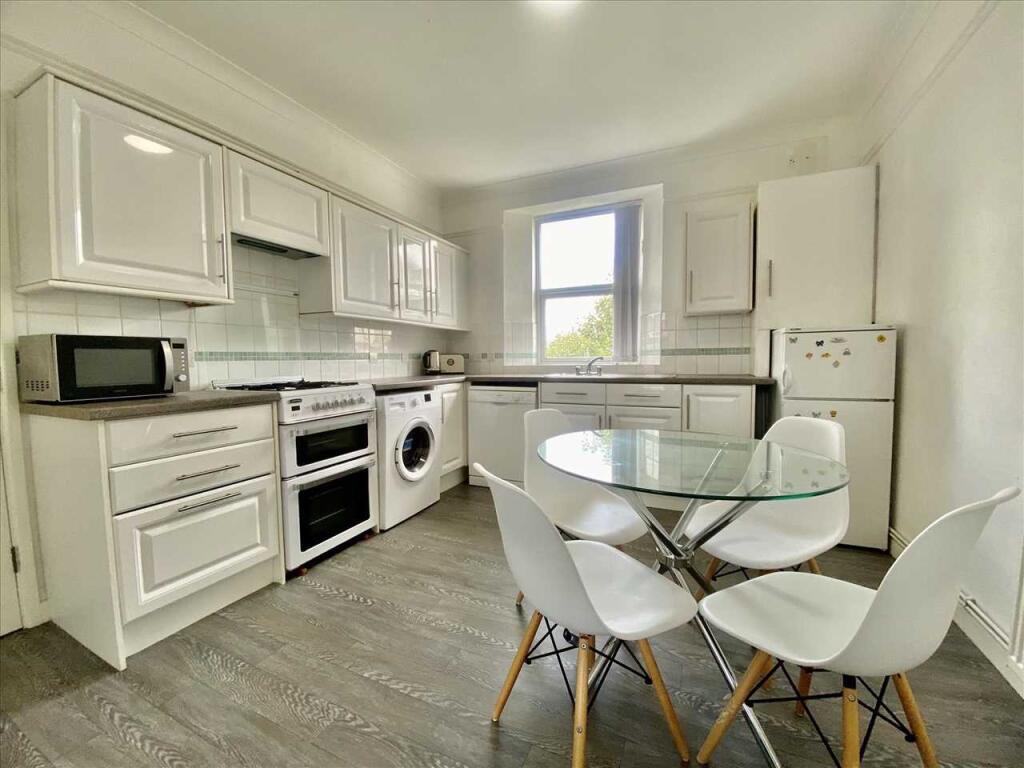 3 bed House Share for rent in Plymouth. From Purple Letting - Plymouth 3 bed House Share for rent in Plymouth. From Purple Letting - Plymouth