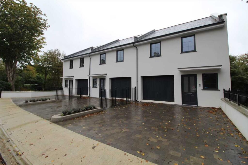5 bed Mid Terraced House for rent in Plymouth. From Purple Letting - Plymouth 5 bed Mid Terraced House for rent in Plymouth. From Purple Letting - Plymouth