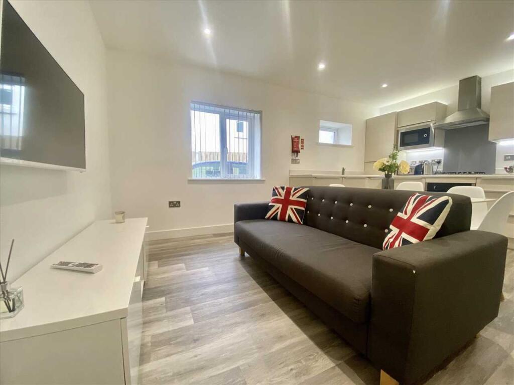 2 bed Apartment for rent in Plymouth. From Purple Letting - Plymouth