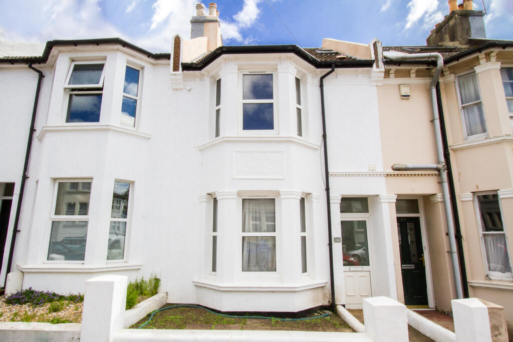 5 bed Mid Terraced House for rent in Brighton and Hove. From Q Estate Agents - Brighton 5 bed Mid Terraced House for rent in Brighton and Hove. From Q Estate Agents - Brighton