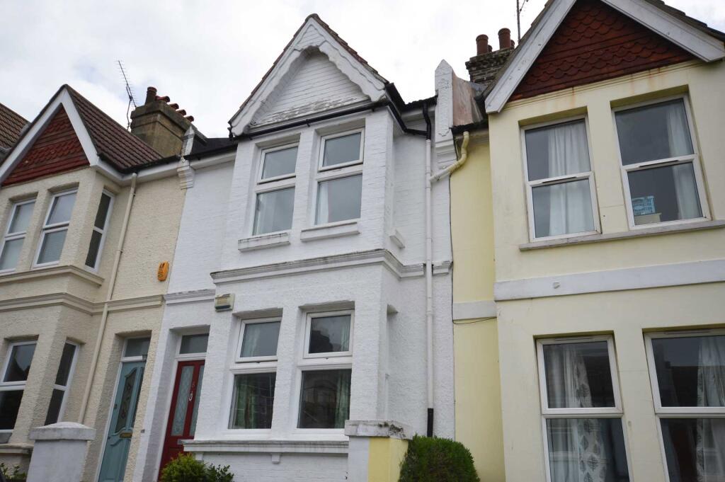 4 bed Mid Terraced House for rent in Ovingdean. From Q Estate Agents - Brighton 4 bed Mid Terraced House for rent in Ovingdean. From Q Estate Agents - Brighton