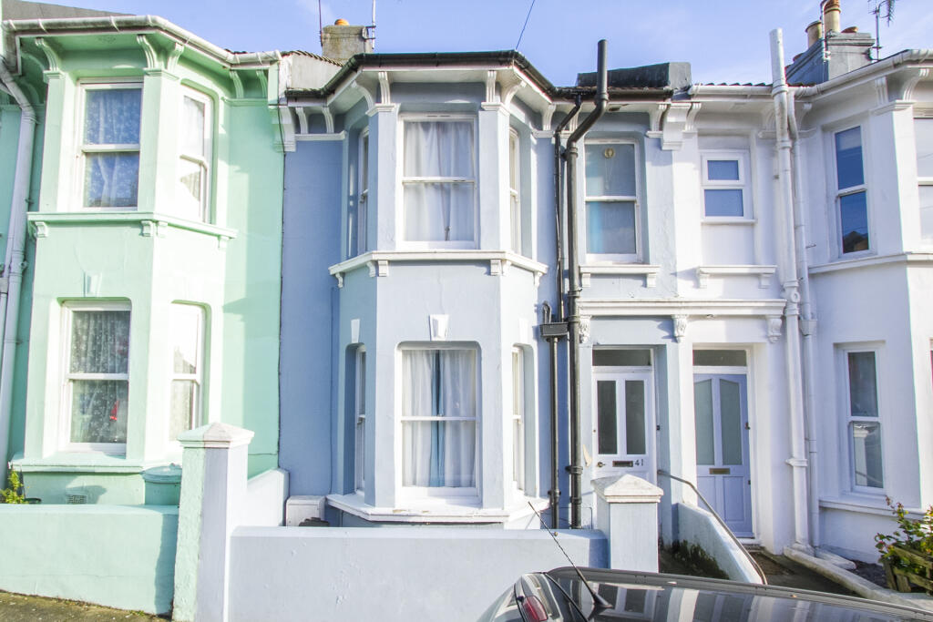 5 bed Mid Terraced House for rent in Ovingdean. From Q Estate Agents - Brighton