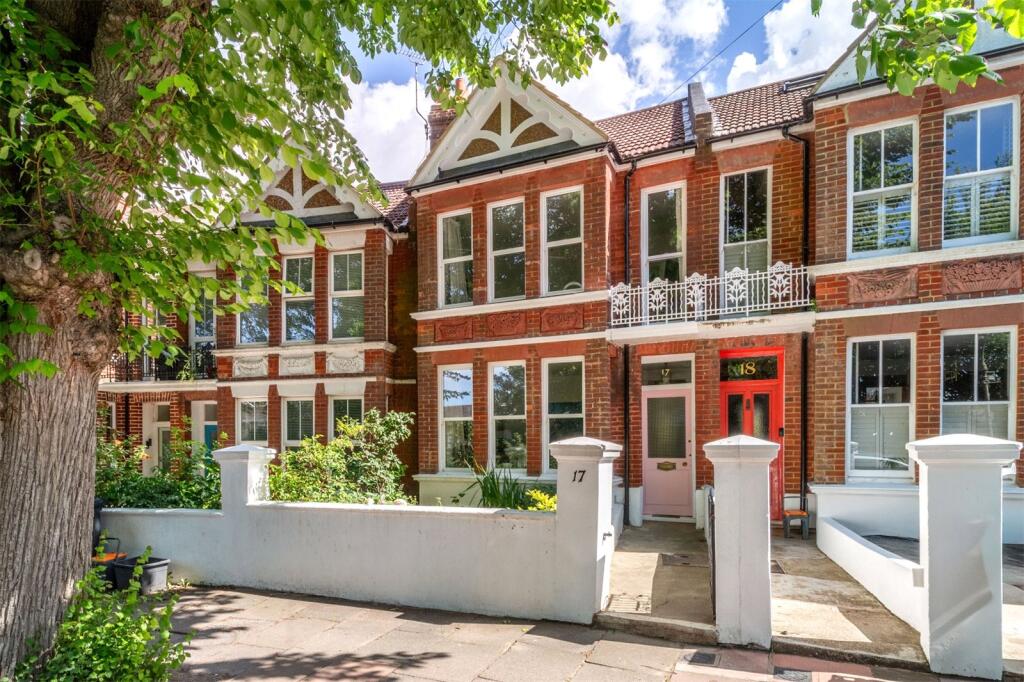 3 bed Mid Terraced House for rent in Ovingdean. From Q Estate Agents - Brighton 3 bed Mid Terraced House for rent in Ovingdean. From Q Estate Agents - Brighton