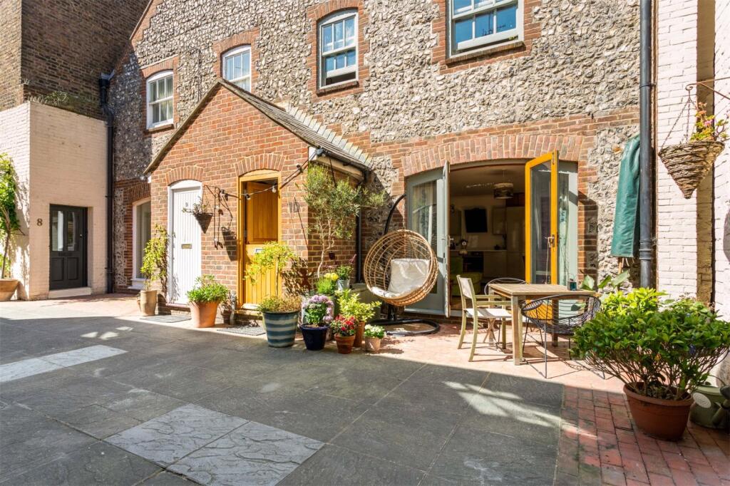 3 bed Detached for rent in Brighton and Hove. From Q Estate Agents - Brighton 3 bed Detached for rent in Brighton and Hove. From Q Estate Agents - Brighton