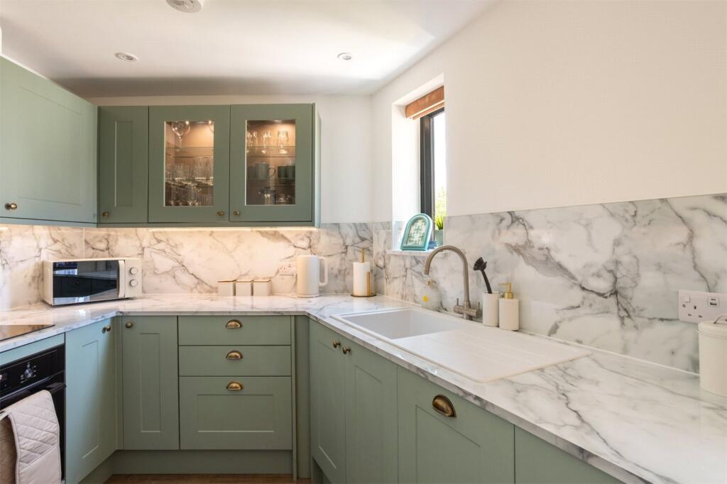 1 bed Apartment for rent in Ovingdean. From Q Estate Agents - Brighton 1 bed Apartment for rent in Ovingdean. From Q Estate Agents - Brighton