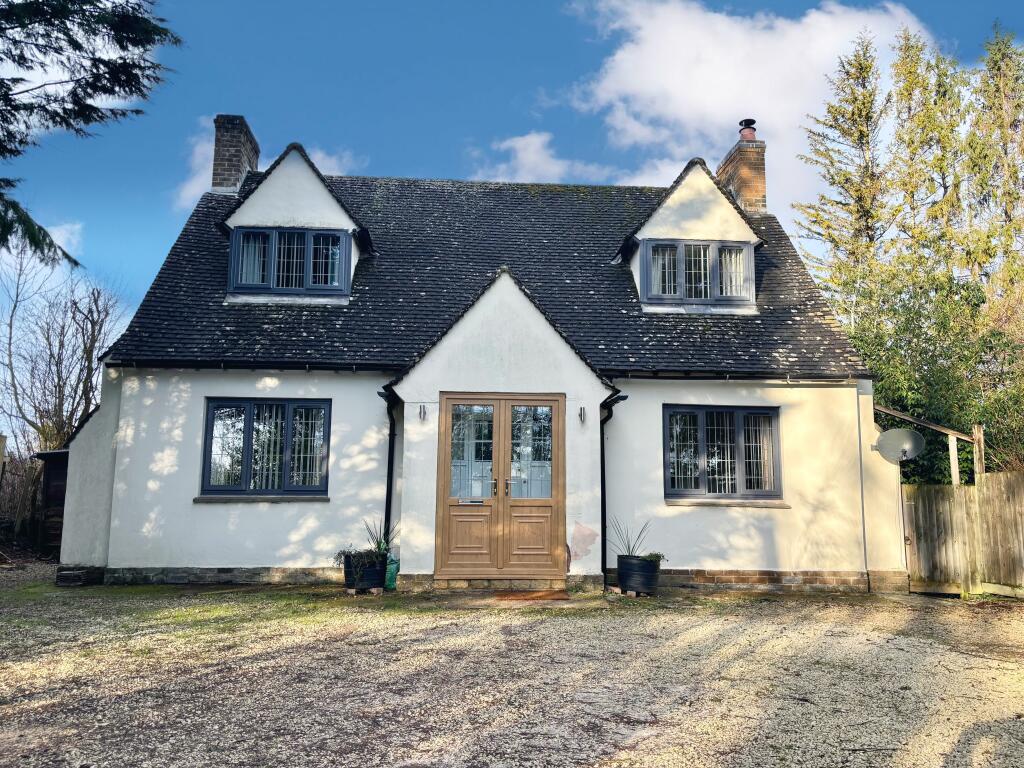 3 bed Bungalow for rent in Bourton-on-the-Water. From R A Bennett & Partners - Cheltenham 3 bed Bungalow for rent in Bourton-on-the-Water. From R A Bennett & Partners - Cheltenham