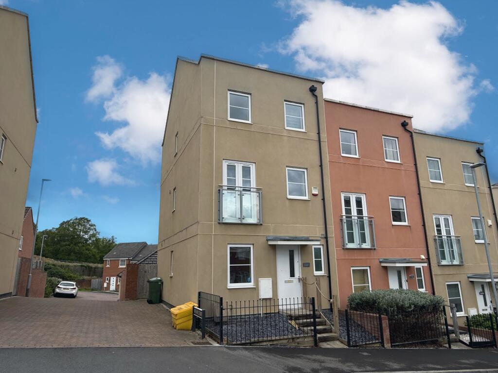 4 bed Detached for rent in Cheltenham. From R A Bennett & Partners - Cheltenham 4 bed Detached for rent in Cheltenham. From R A Bennett & Partners - Cheltenham