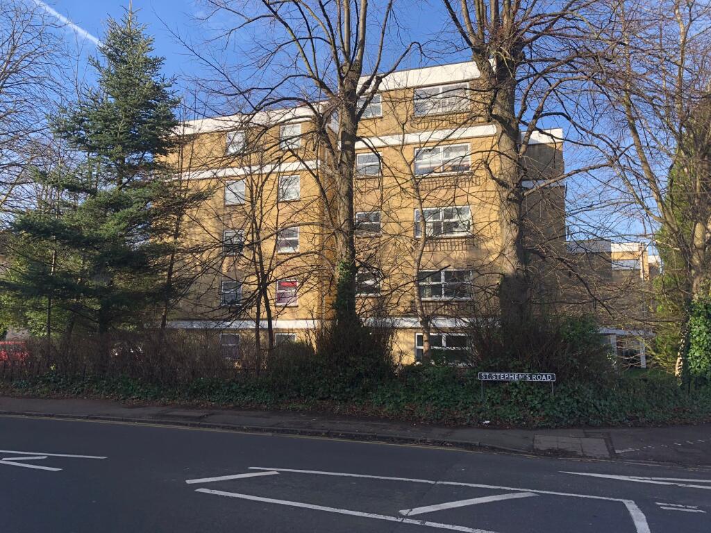 2 bed 1st Floor Flat for rent in Swindon. From R A Bennett & Partners - Cheltenham 2 bed 1st Floor Flat for rent in Swindon. From R A Bennett & Partners - Cheltenham