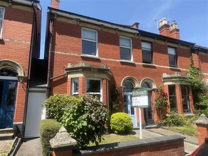 3 bed Detached for rent in Leckhampton Hill. From R A Bennett & Partners - Cheltenham 3 bed Detached for rent in Leckhampton Hill. From R A Bennett & Partners - Cheltenham