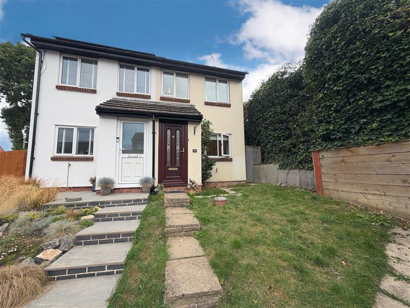 2 bed Semi Detached for rent in Cheltenham. From R A Bennett & Partners - Cheltenham 2 bed Semi Detached for rent in Cheltenham. From R A Bennett & Partners - Cheltenham