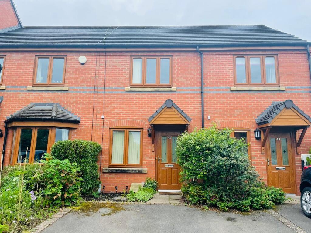 2 bed Mid Terraced House for rent in Blackdown. From R A Bennett & Partners - Leamington Spa