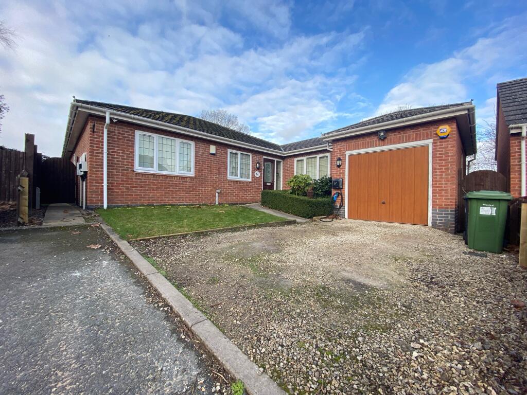 3 bed Bungalow for rent in Radford Semele. From R A Bennett & Partners - Leamington Spa
